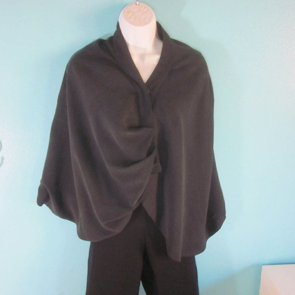 Carmelo Pomodoro Black Silk Cape Size 12 / 46 Vintage 1980